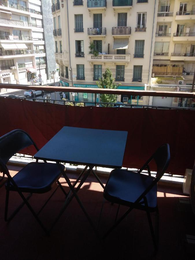 Charmant F1 Pres Tramway Et Plage Nizza Kültér fotó