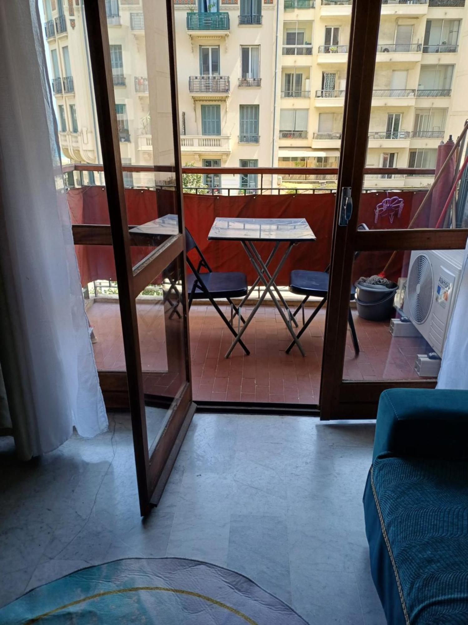 Charmant F1 Pres Tramway Et Plage Nizza Kültér fotó